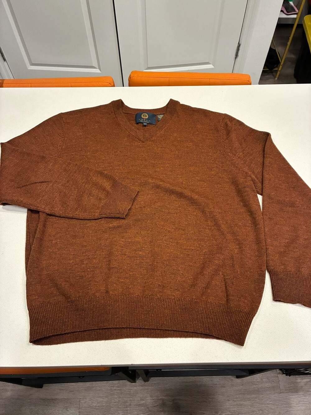 Viyella EST. London Men's Brown 100% Merino Wool V-Neck Pullover Sweater Size La